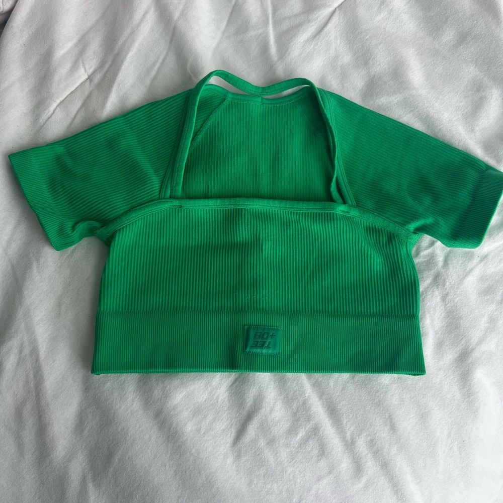 Bo+tee green tank crop